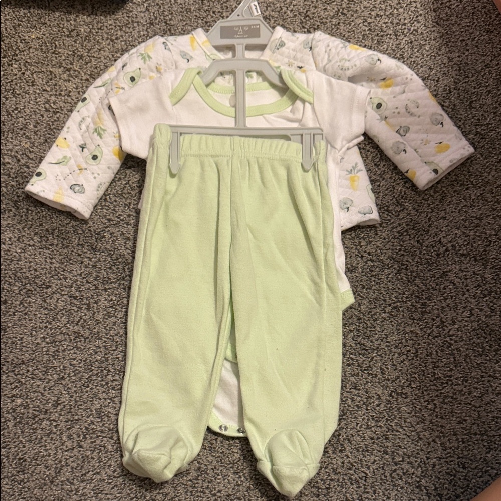 Le Top White and Light Green Kids Matching Set